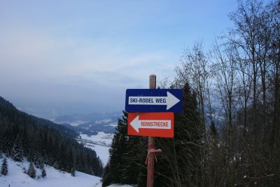 Auf der [[[Rodeln_Durchholzen|Rodelbahn Durchholzen]]]