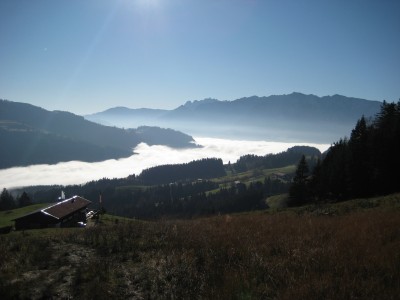 Blick vom [[Spitzstein]]haus Richtung [[Kaisergebirge]]