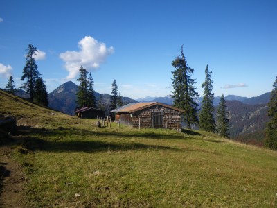 in den [[[Tegernseer Berge|Tegernseer Bergen]]]